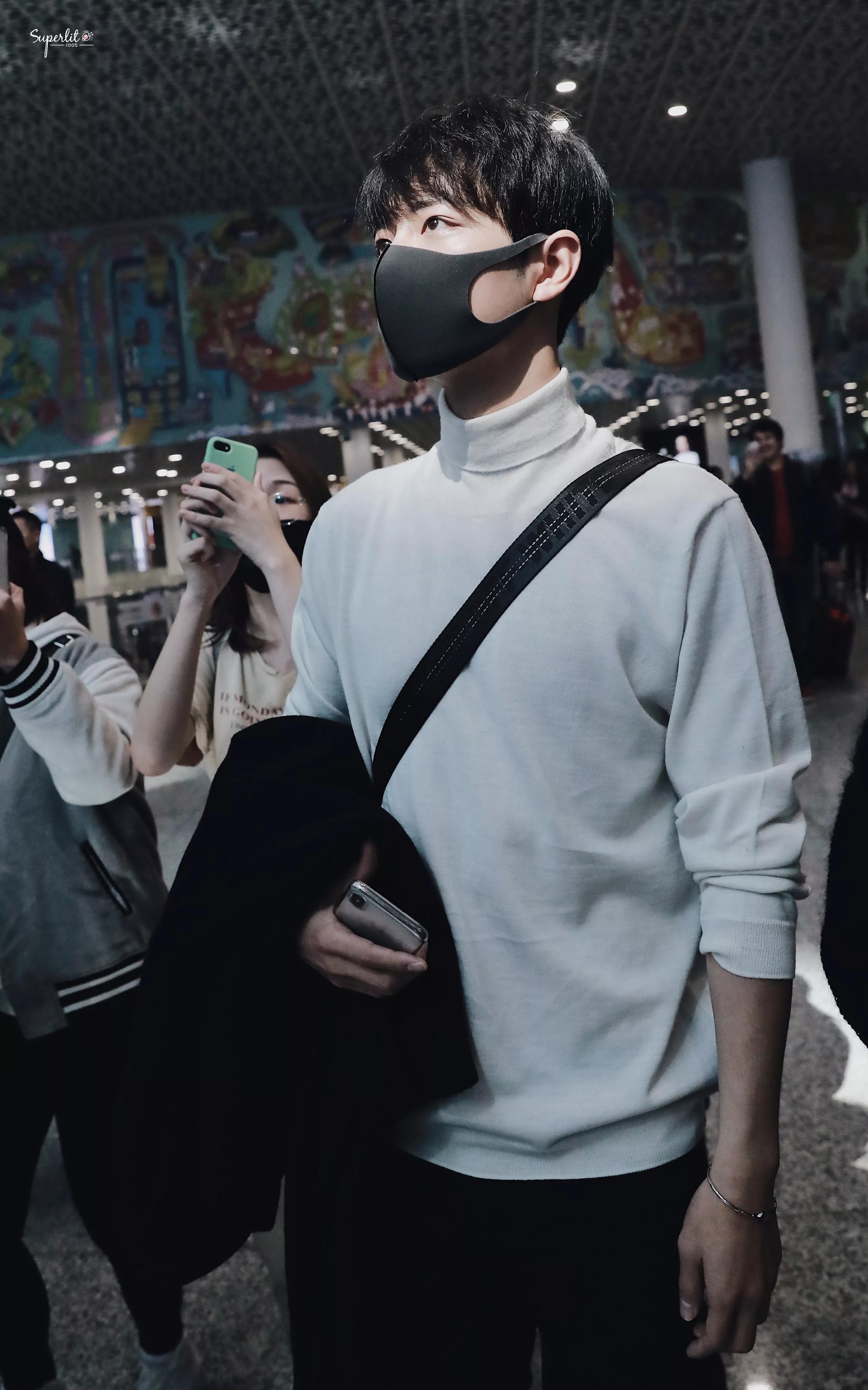 考古肖战:2018年9月—12月机场时间线汇总,今天请叫我收图狂魔