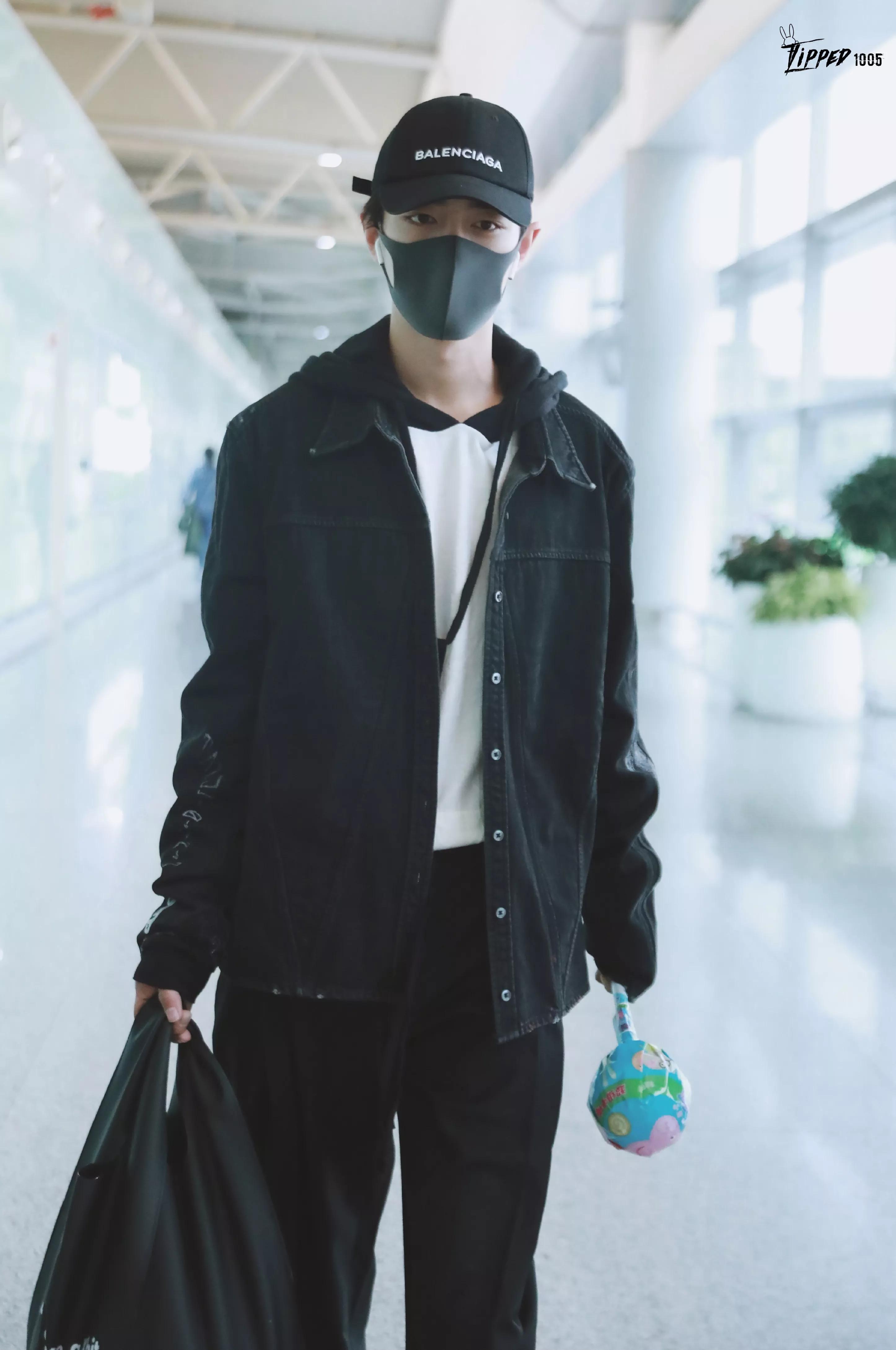 考古肖战:2018年9月—12月机场时间线汇总,今天请叫我收图狂魔