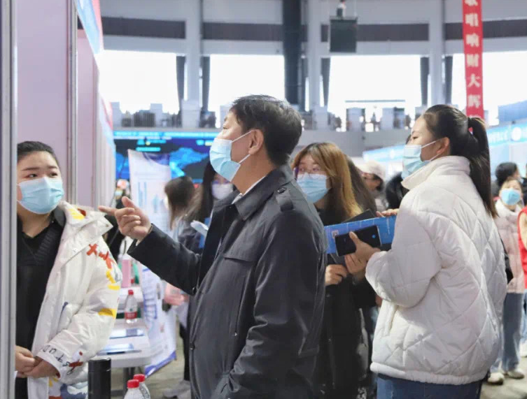 2022届大学生好难！大型国企公布面试名单，基本上都是名校硕博生