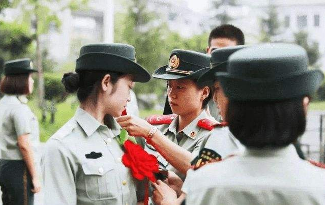 2022年征兵条件有新调整，“政审”增加新要求，学生通过率更低了