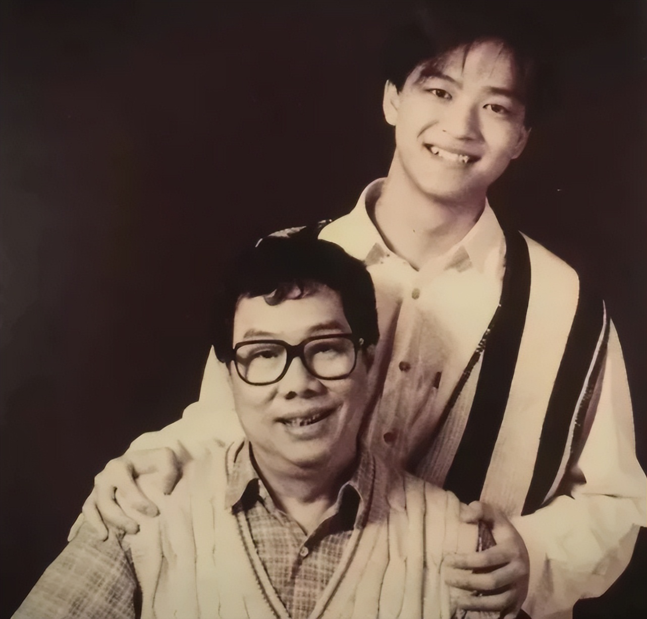 拥有“铜铃大眼”的10位男星，个个都是金刚眼，像开了大眼特效