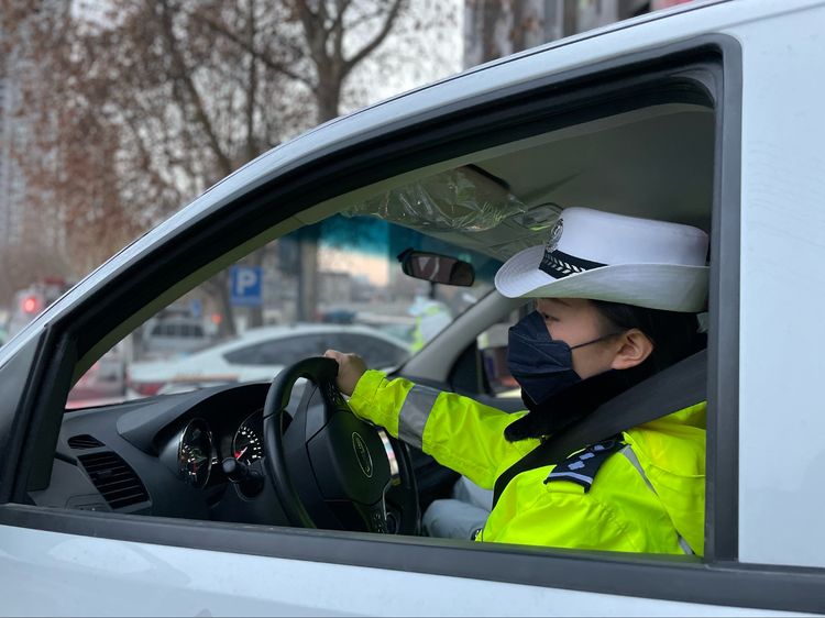 是女儿，是妻子，是母亲，是人民警察——西安碑林大队女子突击队​