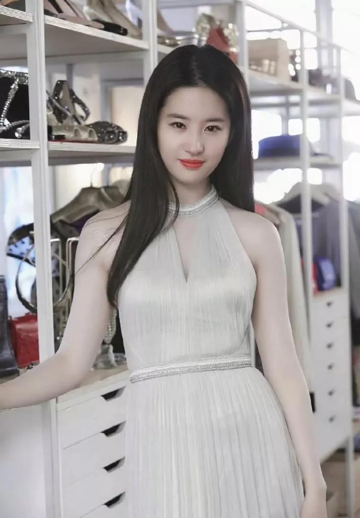 刘亦菲－美女很多，仙女只有一个