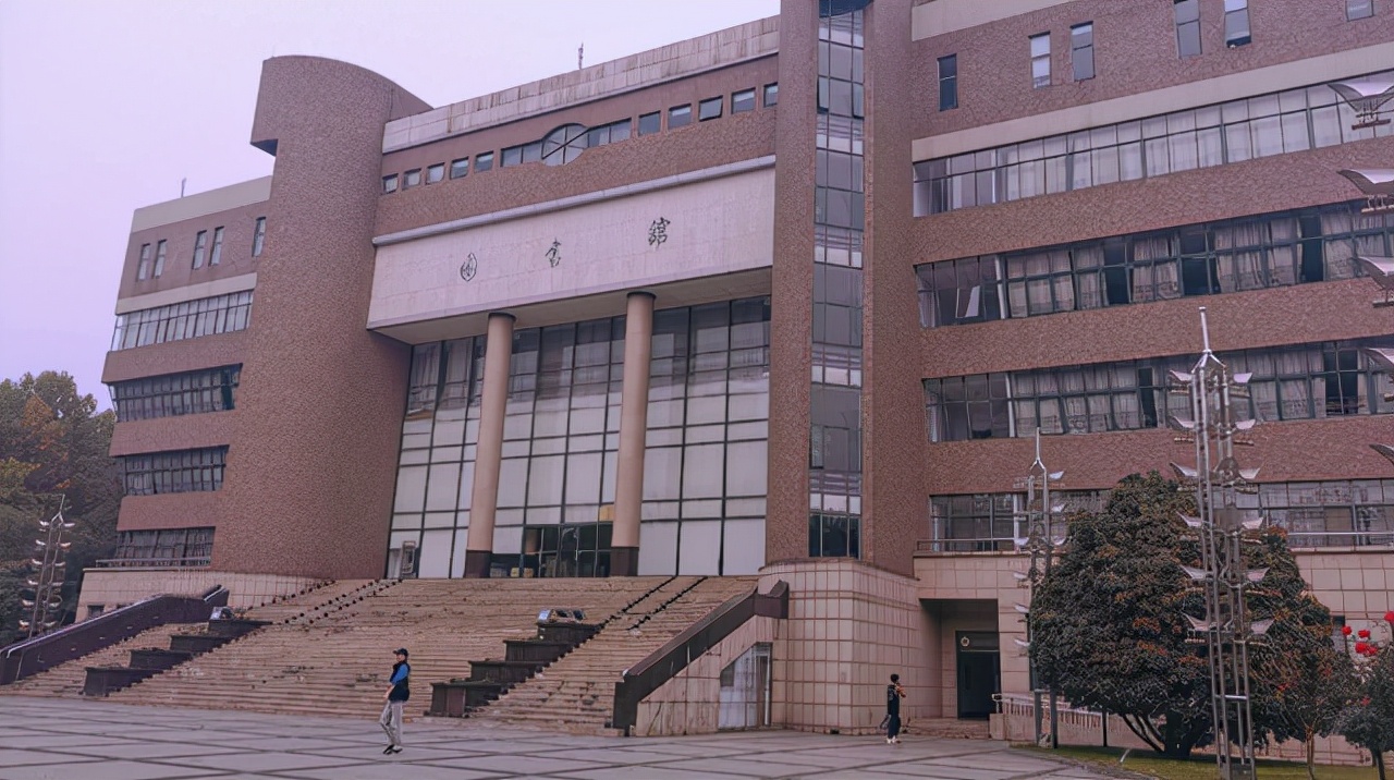 河南省大学排行榜发布，省内强校不止郑大1所，这10所大学也不错