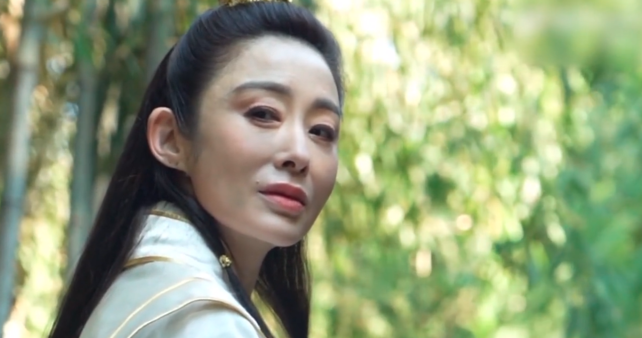 53岁张敏息影15年复出，再扮赵敏容貌大变，生图皮肤松弛满脸憔悴