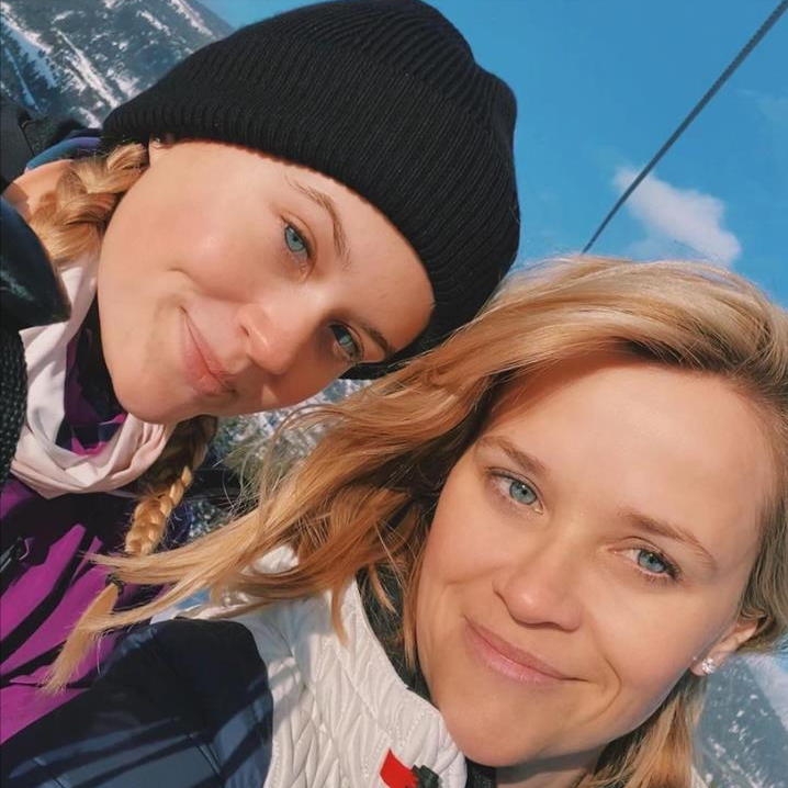 艾娃·菲利普和瑞茜·威瑟斯彭太像了，分不清谁是女儿？谁是母亲？