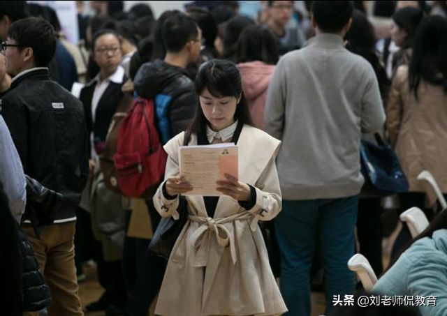 2022大学最新排名，17所非双一流高校力压群雄，进入全国百强名单