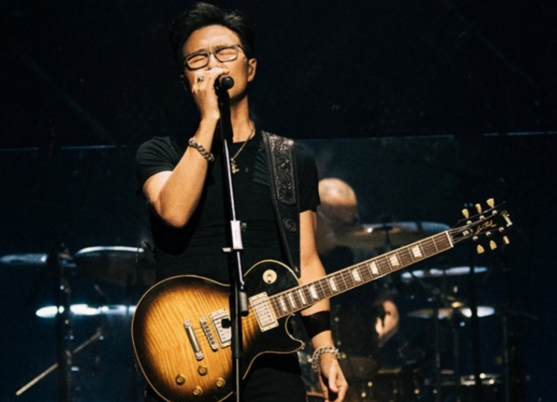 章子怡为汪峰新歌打CALL，深情配文让人感动