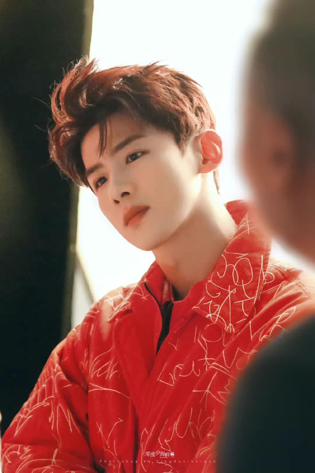 #白敬亭芭莎男士七月刊封面