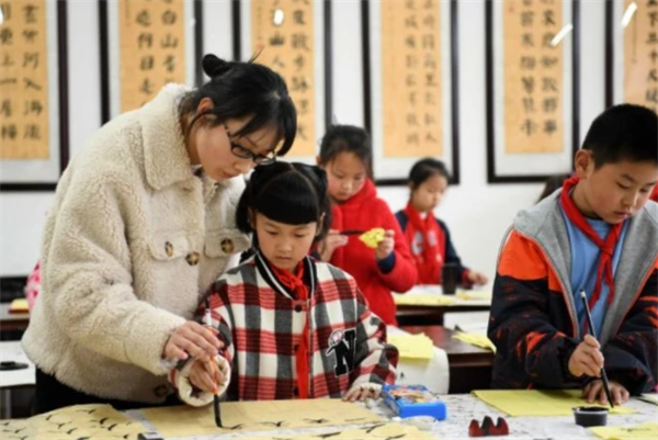 中小学2022放假时间确定，最长假44天，不补课的“神兽”怎么办