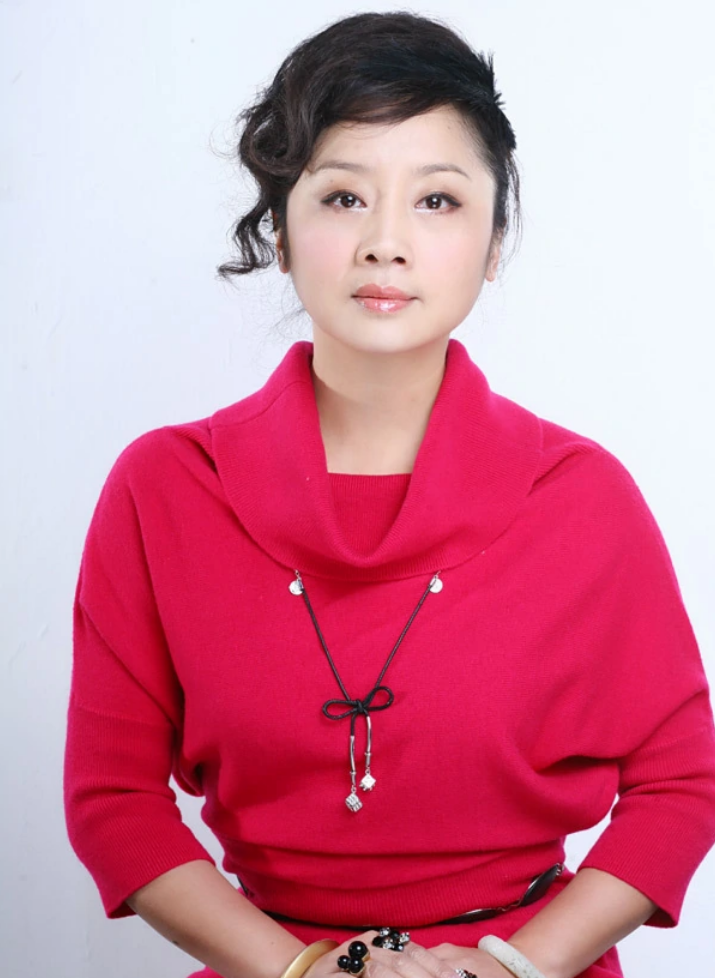 王新军：娶二婚妻子秦海璐后，甘当对方出气筒，把她宠成了公主