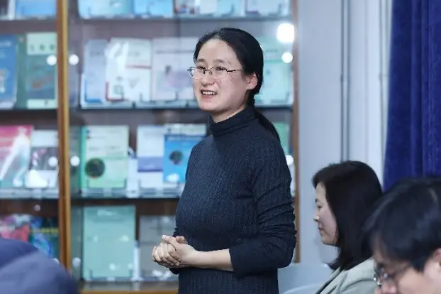 985高校副教授晒年薪，实际金额引热议，网友：我就赚了个公积金