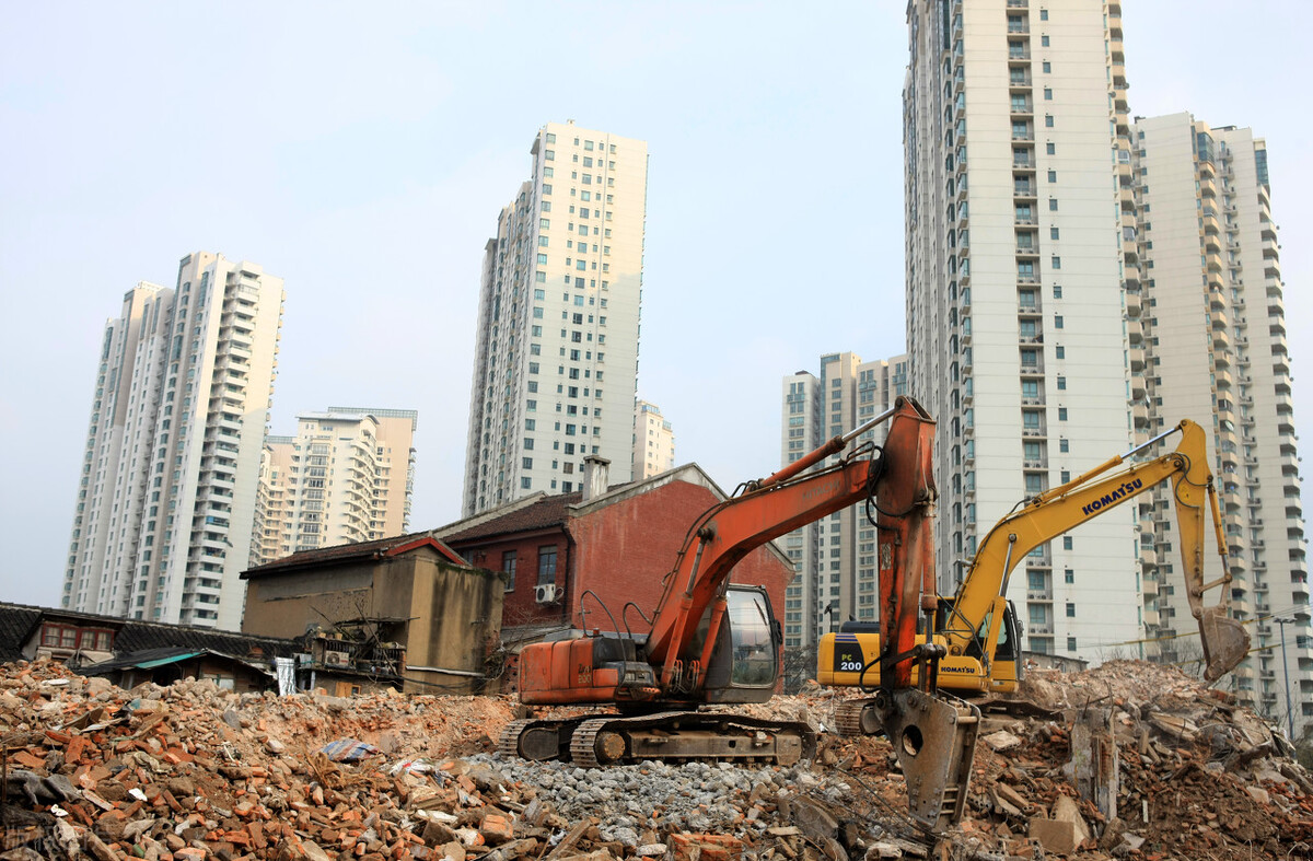 为什么拆迁户总认为只要自己不签字拆迁方就不能拆房子呢