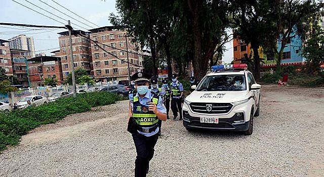 05年审判陈毅锋时欲抹黑执法部门，声称遭受私刑：被吊了15个小时