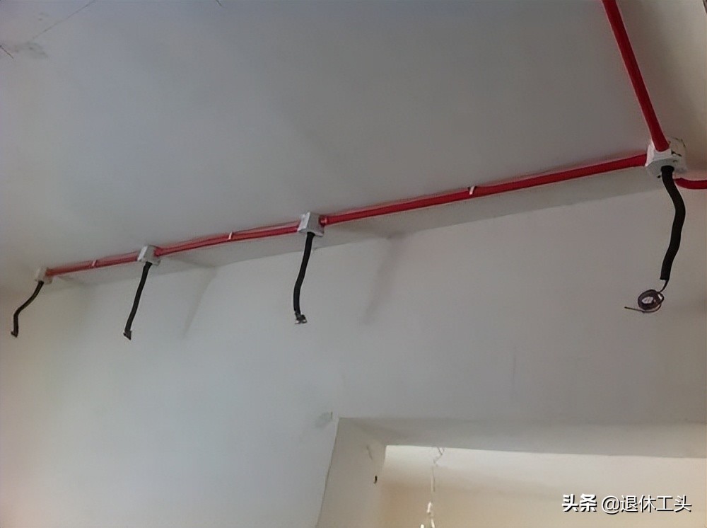 电线为何不能埋墙，布线这3点要注意，学会能省下不少钱