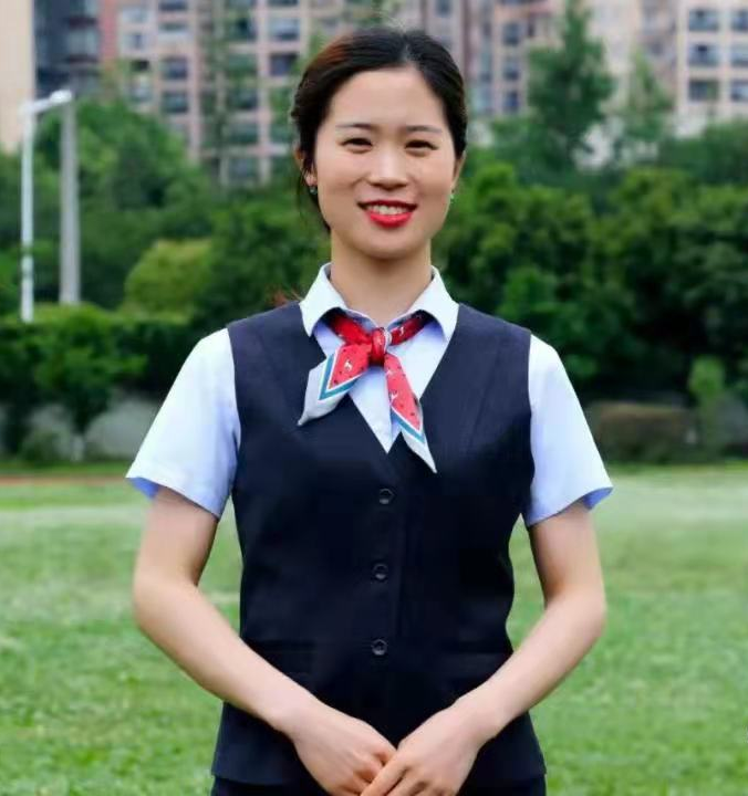 成都为明学霸背后的王炸教师！语文的诗意，手可摘星辰，剑指清北