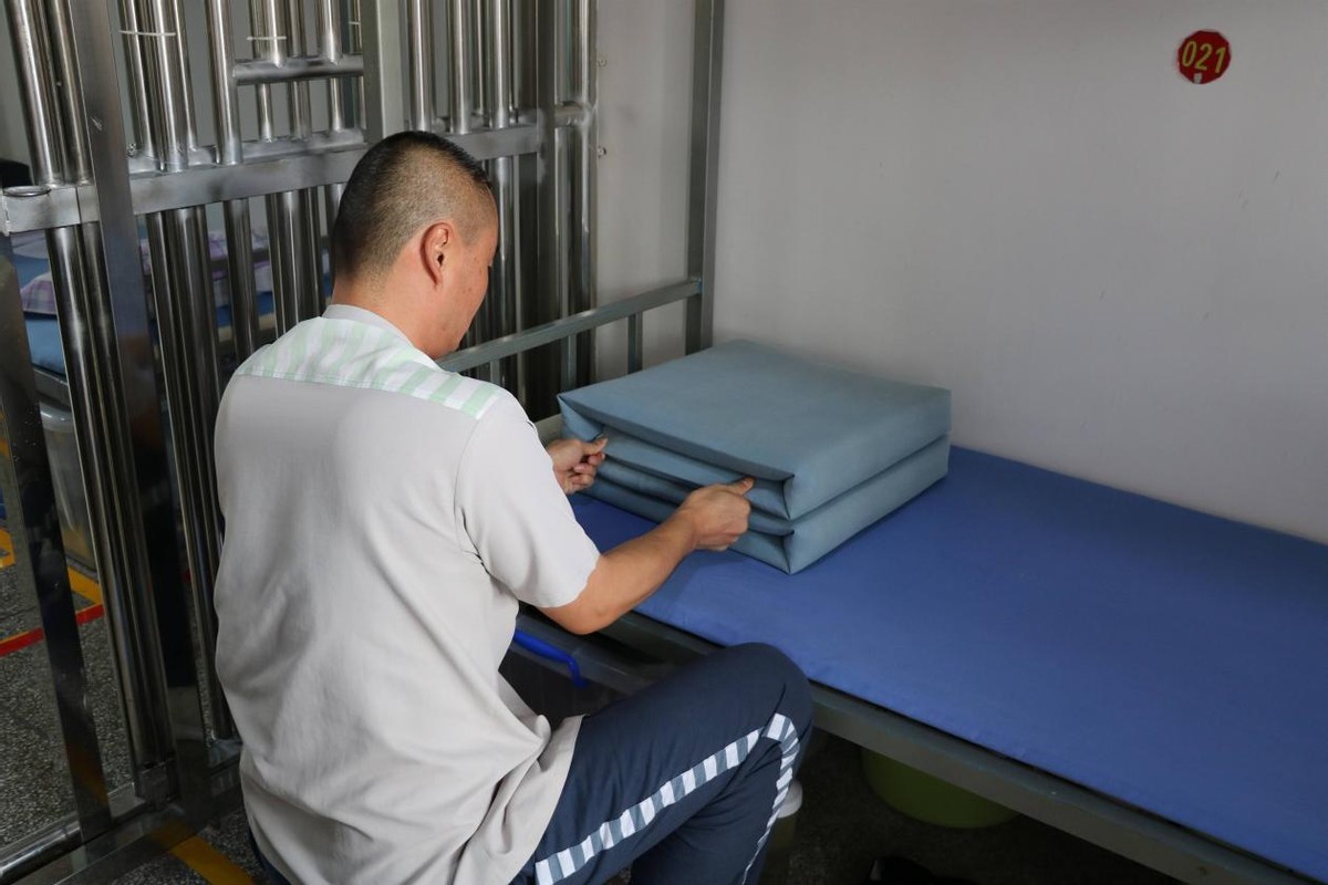 判无期徒刑一般要多少年才能出来(被判) - 青木春