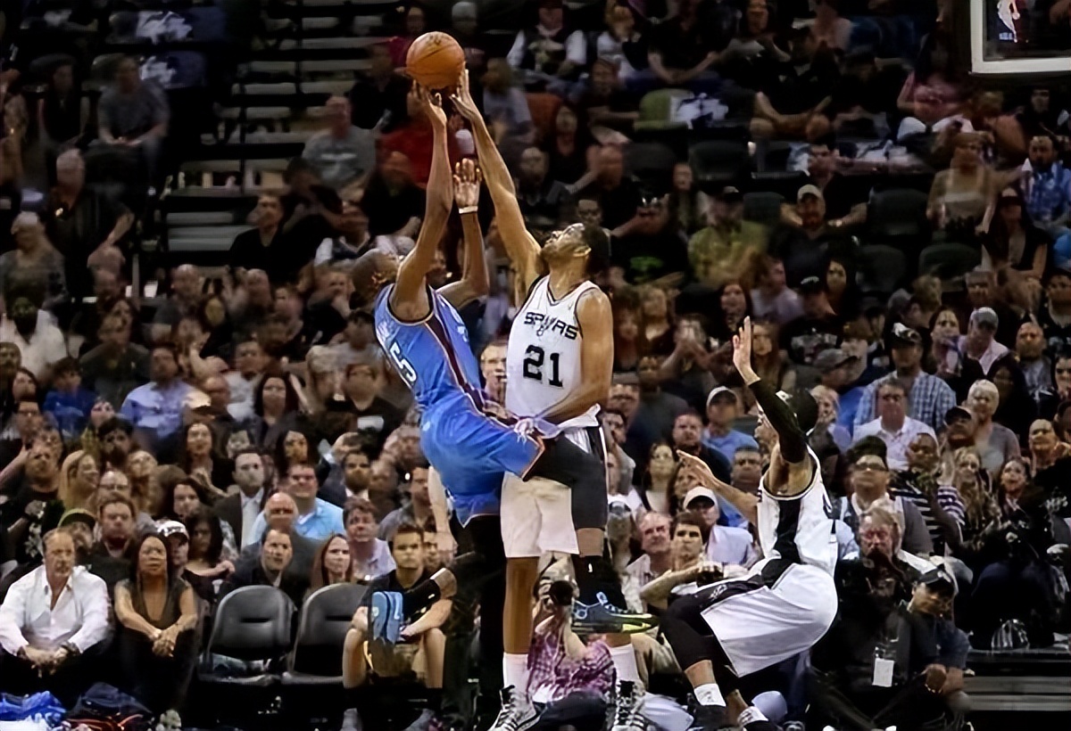 nba哪些球员天赋最高(NBA史上各位置天赋最强的球员是谁？控卫非魔术师，大前锋最难选)