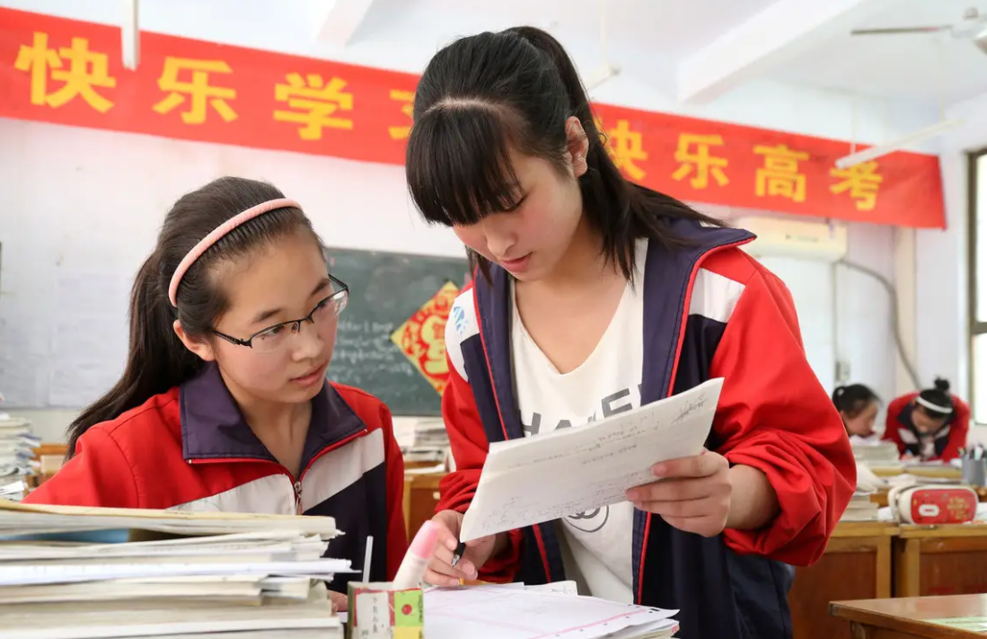 学生想上985、211大学，各科分数达到多少能上岸？班主任给出答案