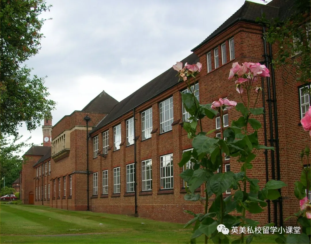 哈罗学子，将必须参加中考？国际学校何去何从？家长们炸开锅了…