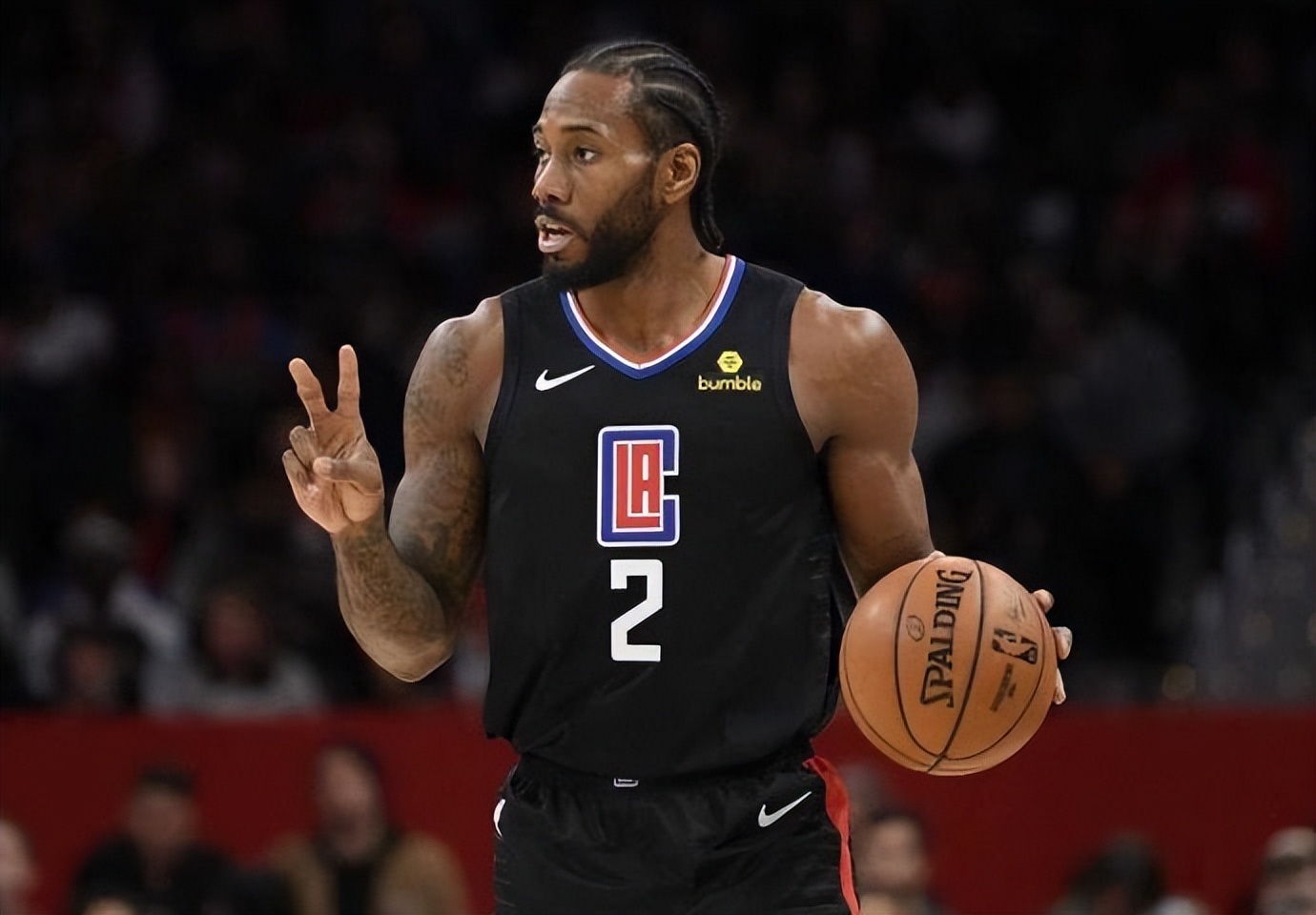 nba篮球明星有哪些(美媒评选现役NBA联盟前十球星：哈登垫底，詹姆斯仅排第六名)