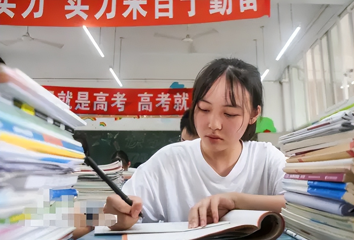 高考招生出现新调整，将不再有一二三本之分，2022年或正式落实