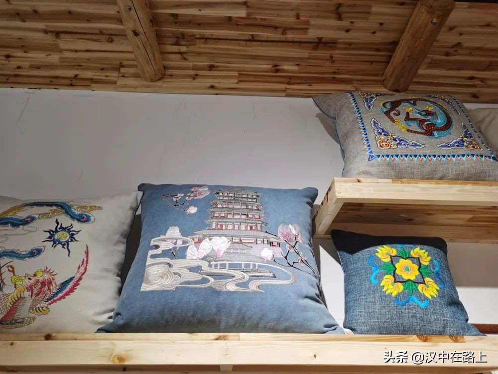 漢中羌繡——繡出云朵的民族