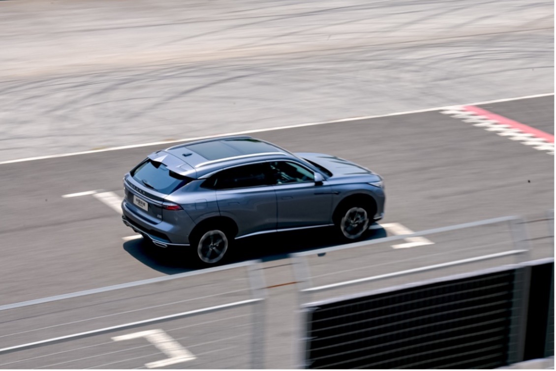 全新第三代荣威RX5/超混eRX5开启预售 8月交付