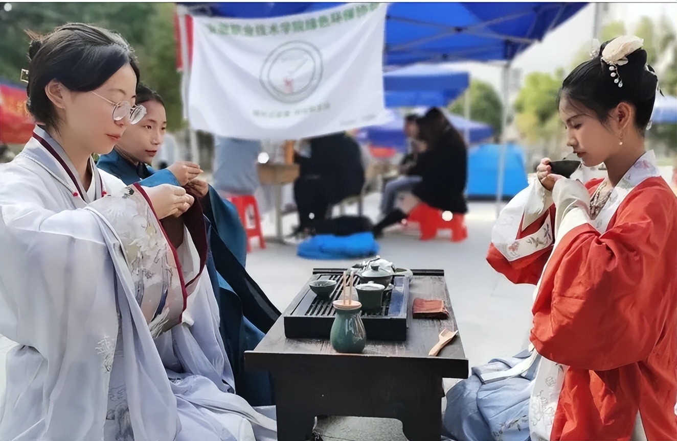 教育部通知，“这3个”证书毫无价值，大学生不要白费功夫了