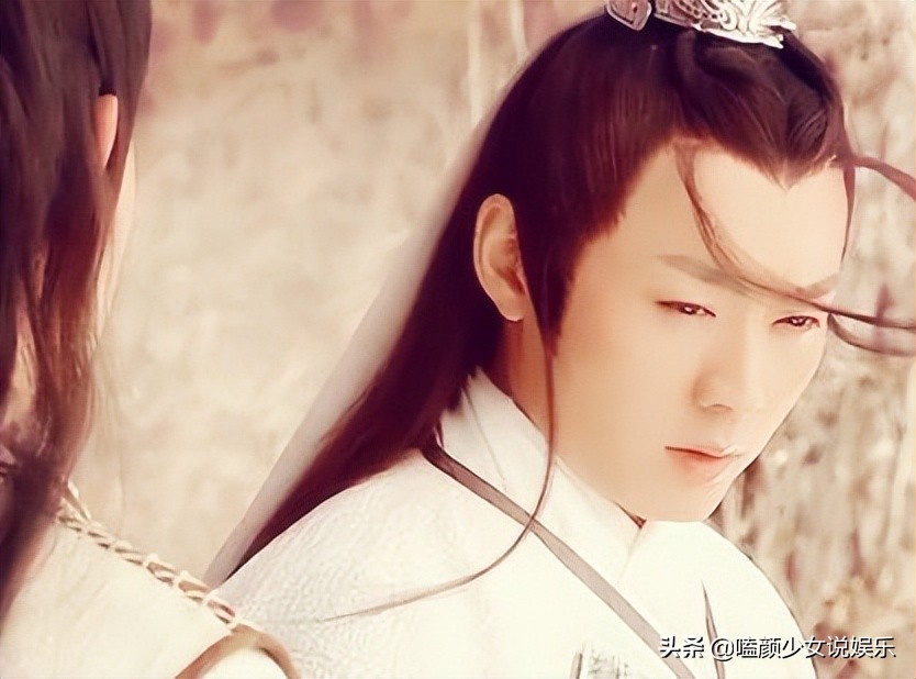 隐藏在古偶里演糟老头的6位男星，年轻20岁，个个都是古装美男