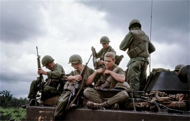 在美国生的孩子（美国大兵在越南有了女儿并不知道）