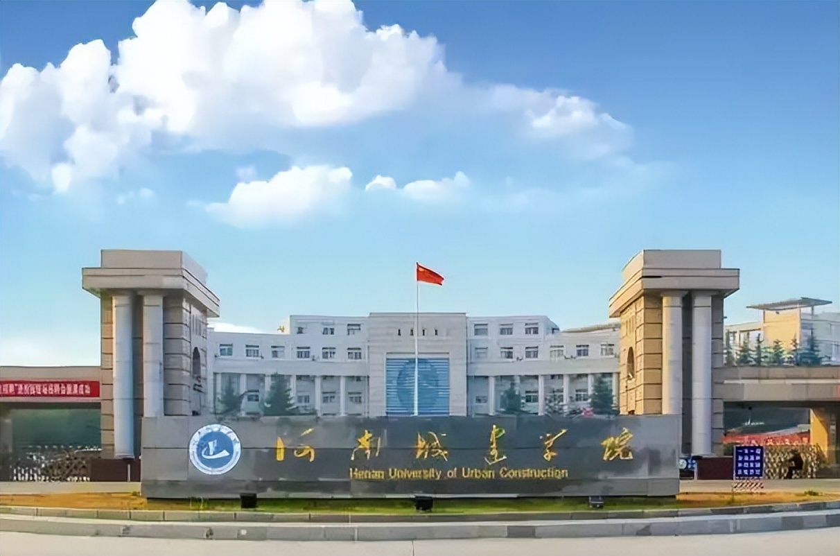 高校为毕业生定制“特殊”礼物，很有纪念意义，网友狠狠羡慕了