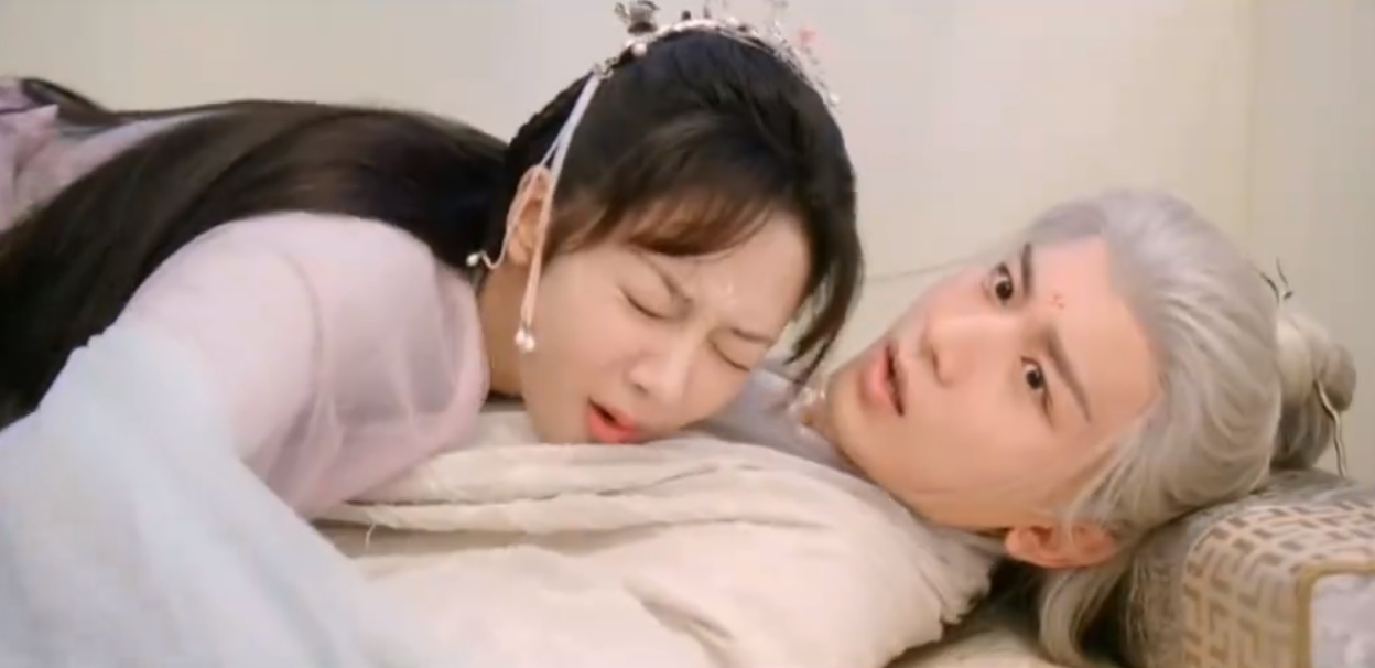 ��������м��ӦԨ��һ������ߣ������յ�һ����Զѷ��ӦԨ����ī