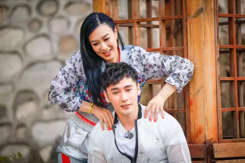 12位长得像"混血儿"的男星,个个浓眉大眼,实打实的中国美男
