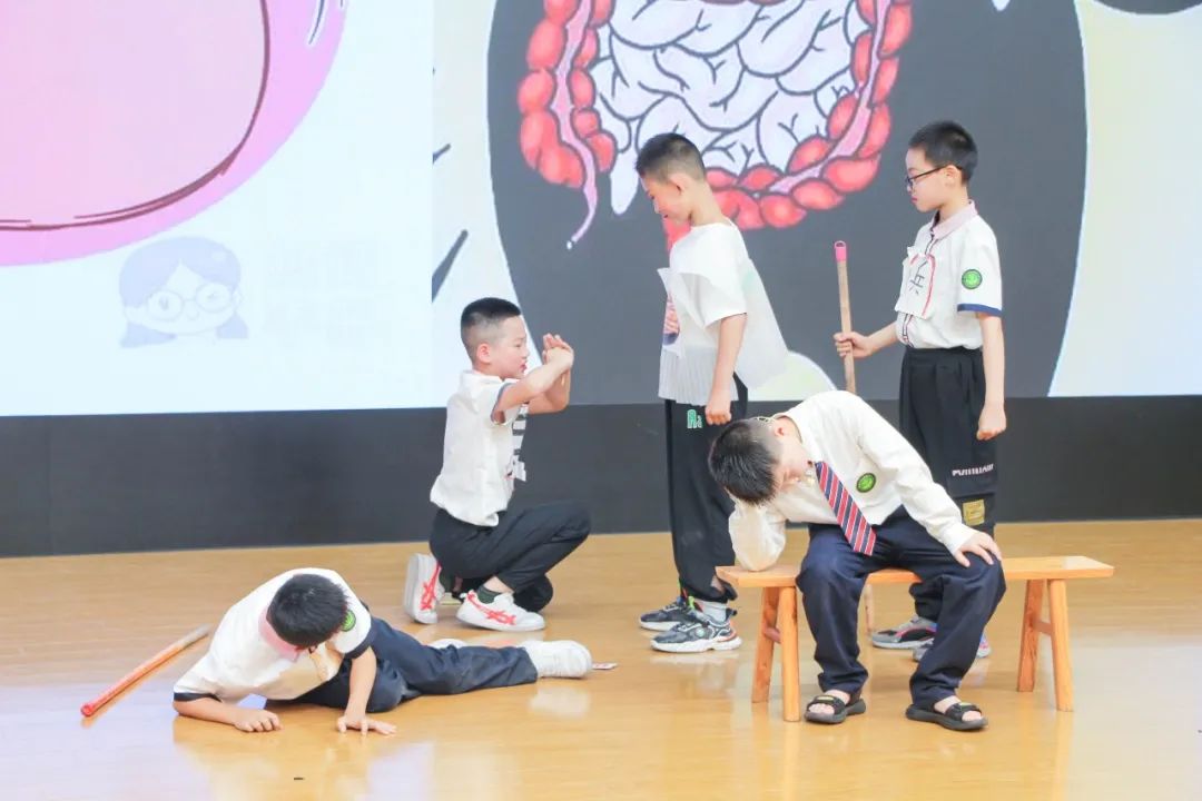 花田花绽，阅读悦心｜双流区黄甲小学举行读书节之阅读表演赛