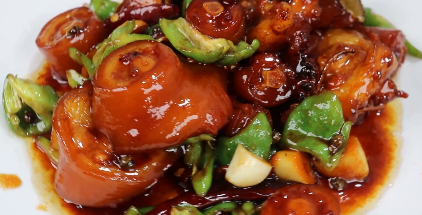 猪尾巴怎么做好吃(这样做红烧猪尾巴比饭店里的还好吃)