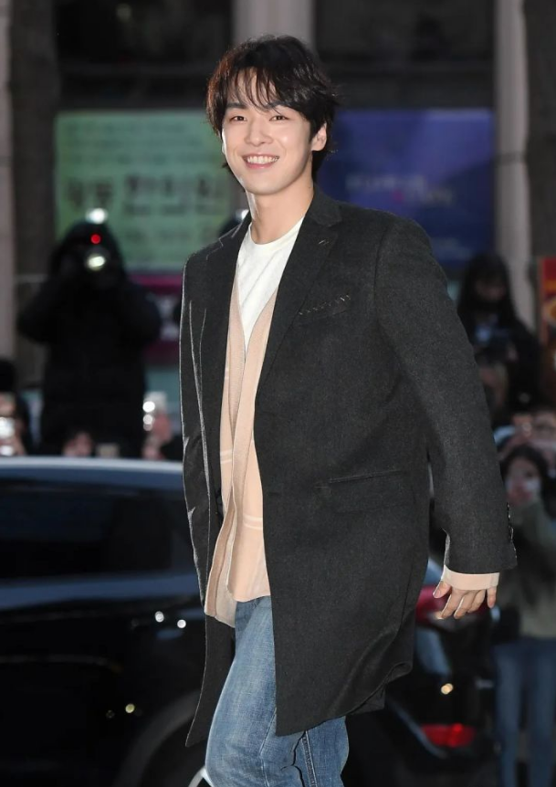 霸凌者也能当明星？起点多高就摔得多惨，徐睿知的塌房不无道理