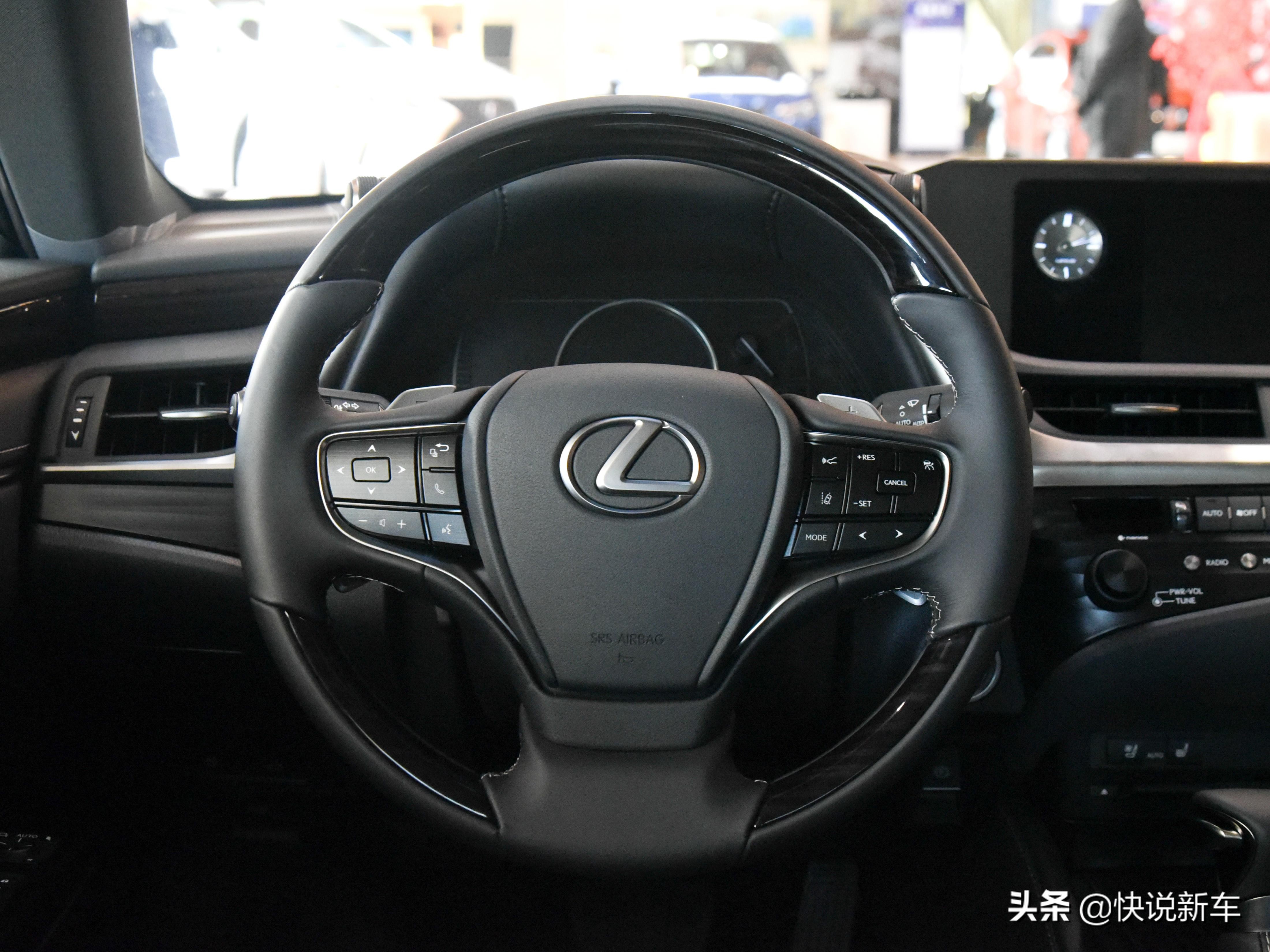 中大型车，豪华品牌，一车难求，实拍雷克萨斯ES