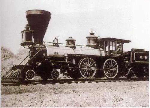 1814年,英国人乔治·斯蒂芬森发明了第一台蒸汽机车"布拉策号"火车