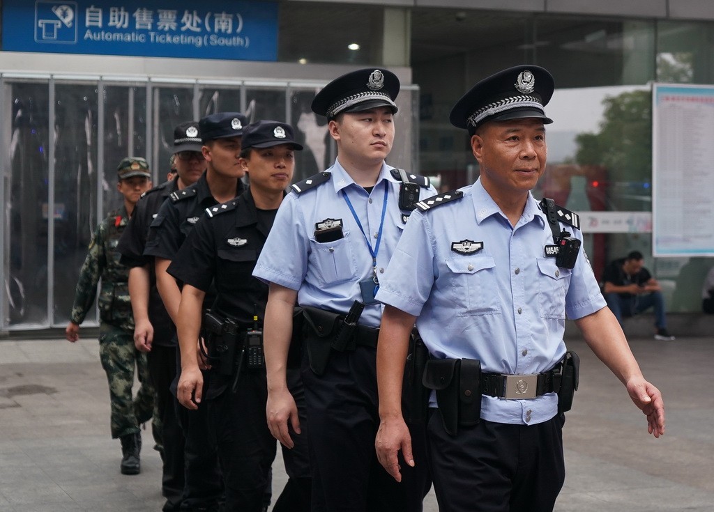 江浙沪“贼王”12岁行窃，偷出千万身家，被抓时儿子不知父亲是贼