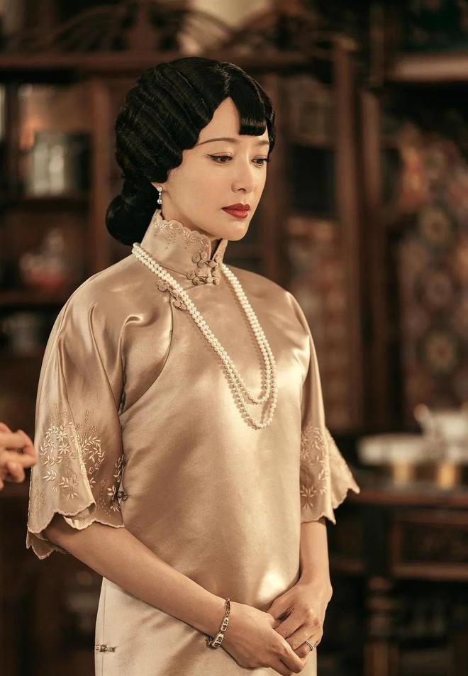 43岁秦岚的独居生活:全屋精致时尚,没有一丝毫俗气,让人羡慕!