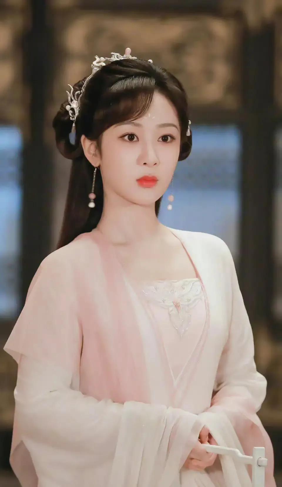 杨紫新剧造型惊艳