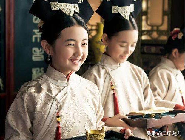 为什么宫女不但不嫌弃,还抢着伺候?