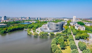 东华大学材料科学与工程学院（突破瓶颈）