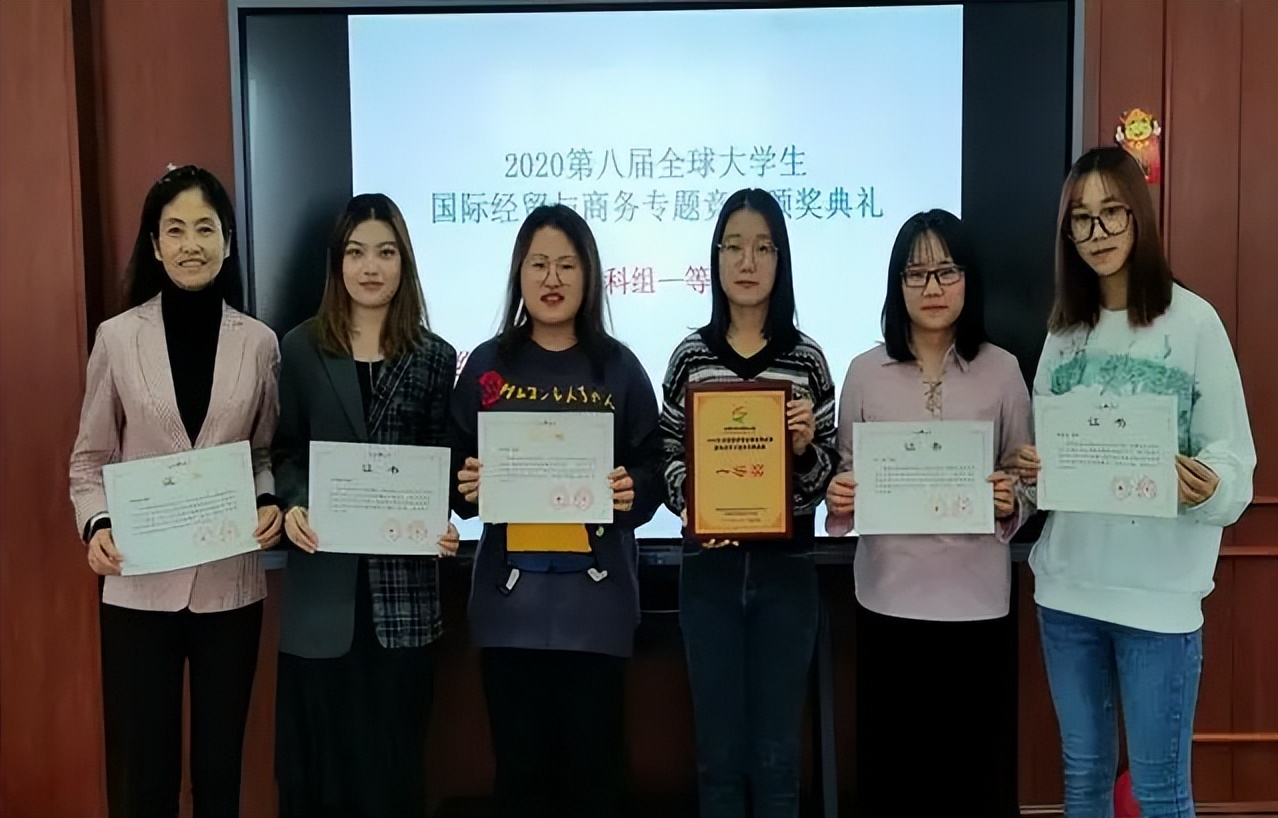 这4个专业已严重饱和，研究生的就业压力也不小，考生要慎重选择