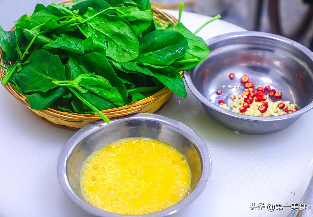 菠菜怎么做好吃（分享6种菠菜不同做法鲜香美味）