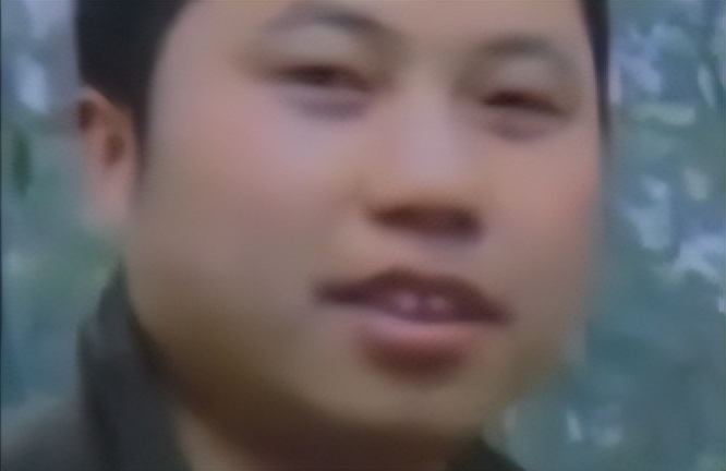 04年，成都男子携妻遭车祸致妻子2级伤残，6年向法院提出8次离婚