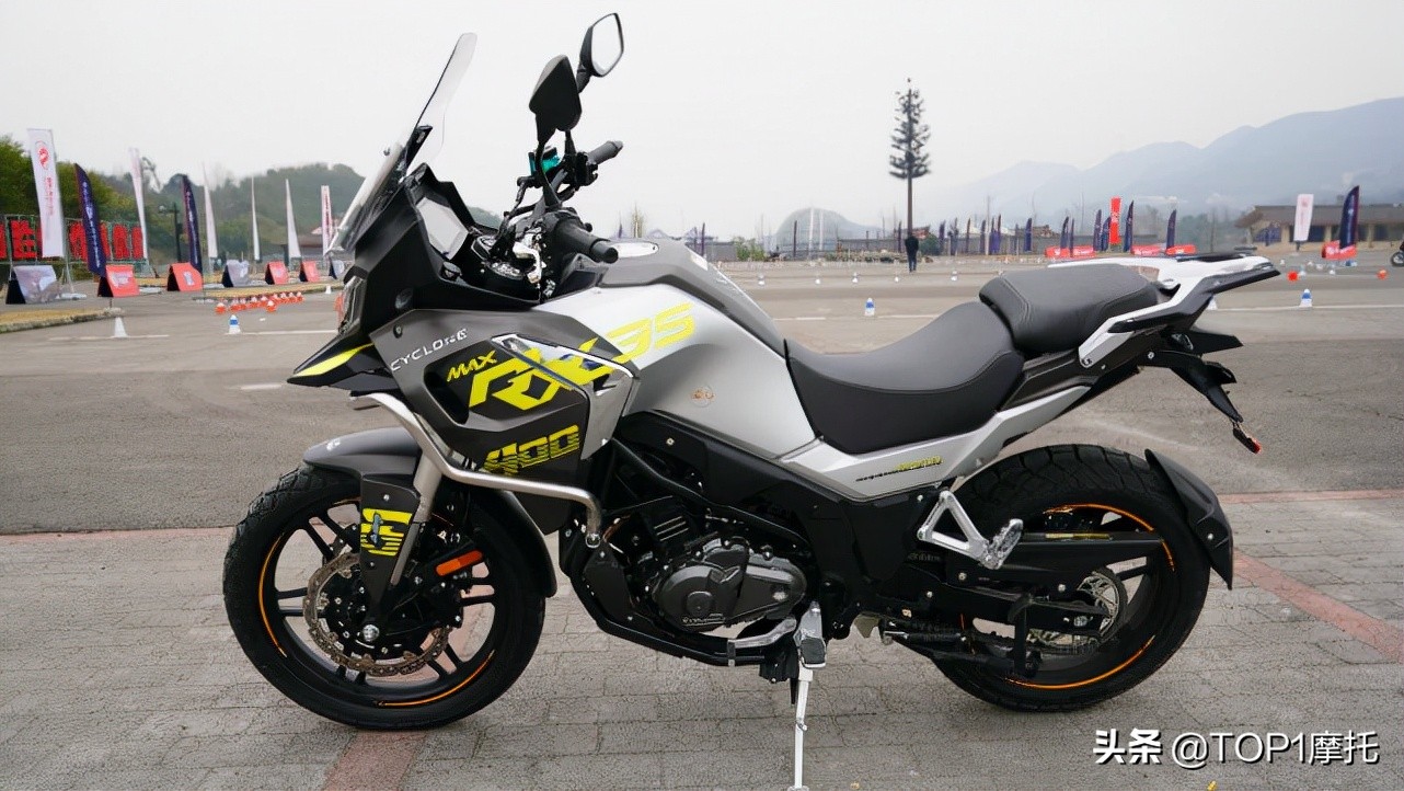 国产400cc休旅摩托新标杆，赛科龙RX401新车解读