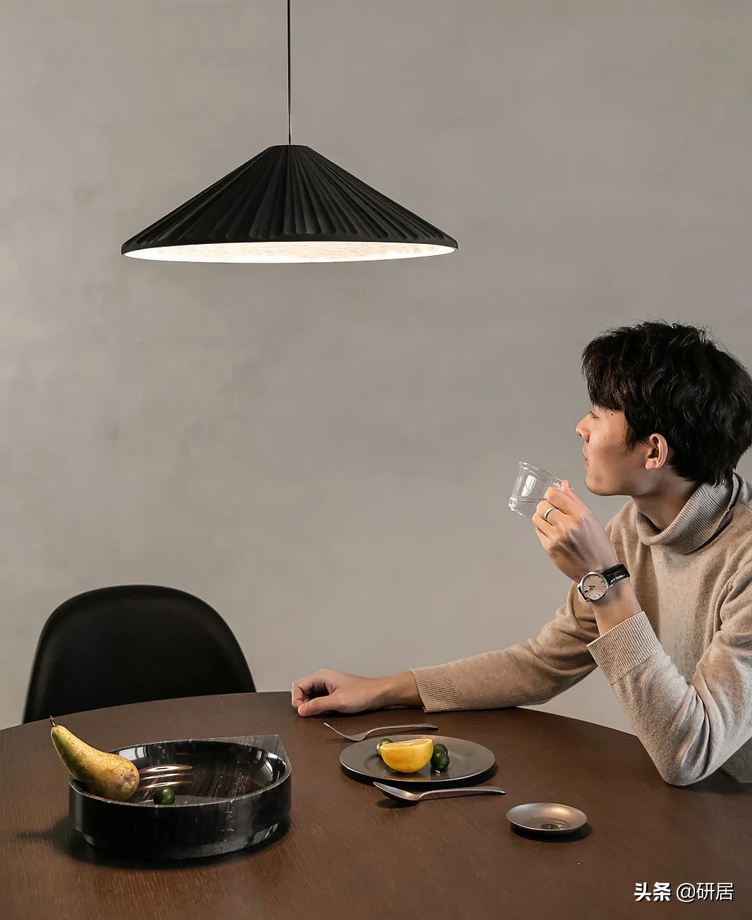 95后独居生活·极简风公共卫生间装修效果图