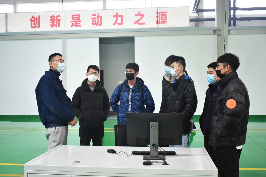 中国矿业大学机电学院机器人工程系师生莅临鑫科机器人参观学习
